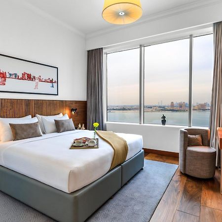 Somerset West Bay Доха Екстериор снимка A bedroom at the hotel