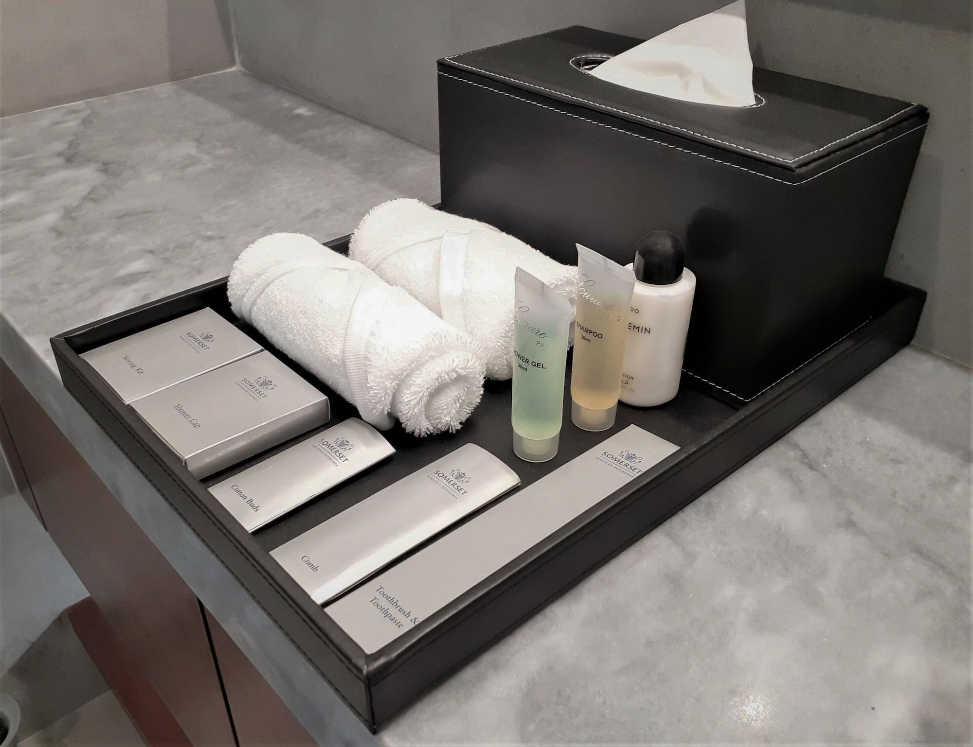 Somerset West Bay Доха Екстериор снимка A bathroom amenity tray