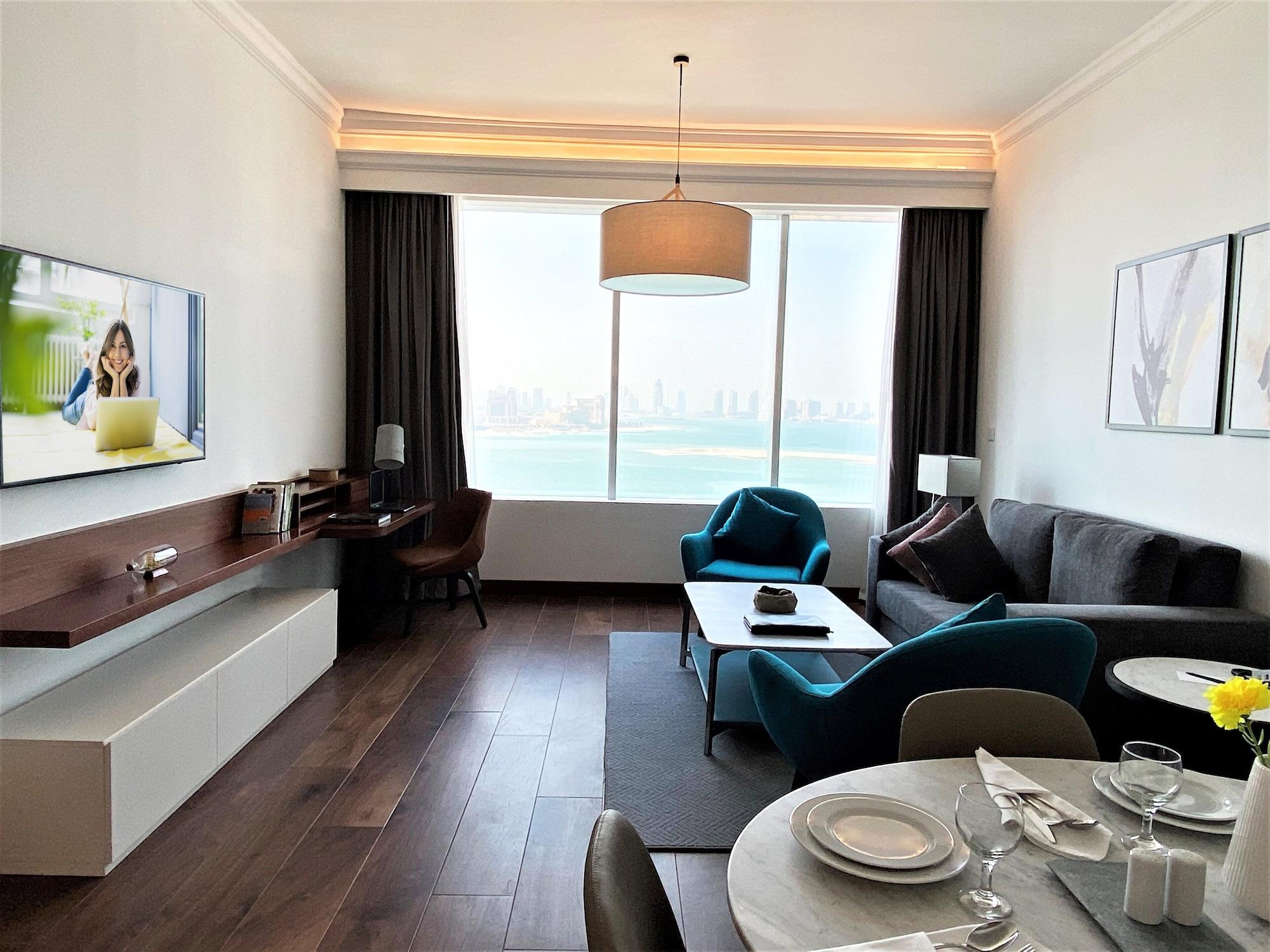 Somerset West Bay Доха Екстериор снимка Living room