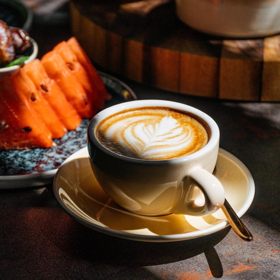 Somerset West Bay Доха Екстериор снимка A cup of cappuccino