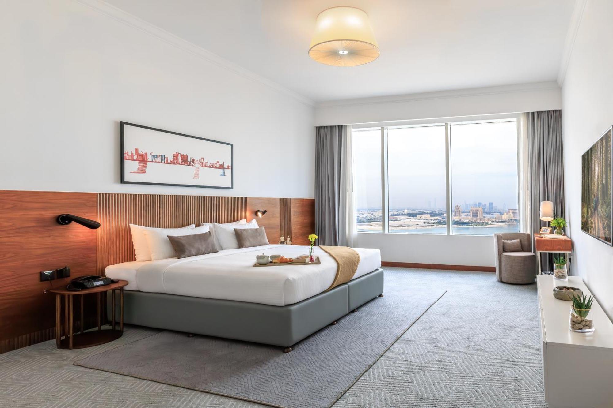 Somerset West Bay Доха Екстериор снимка A bedroom at the hotel